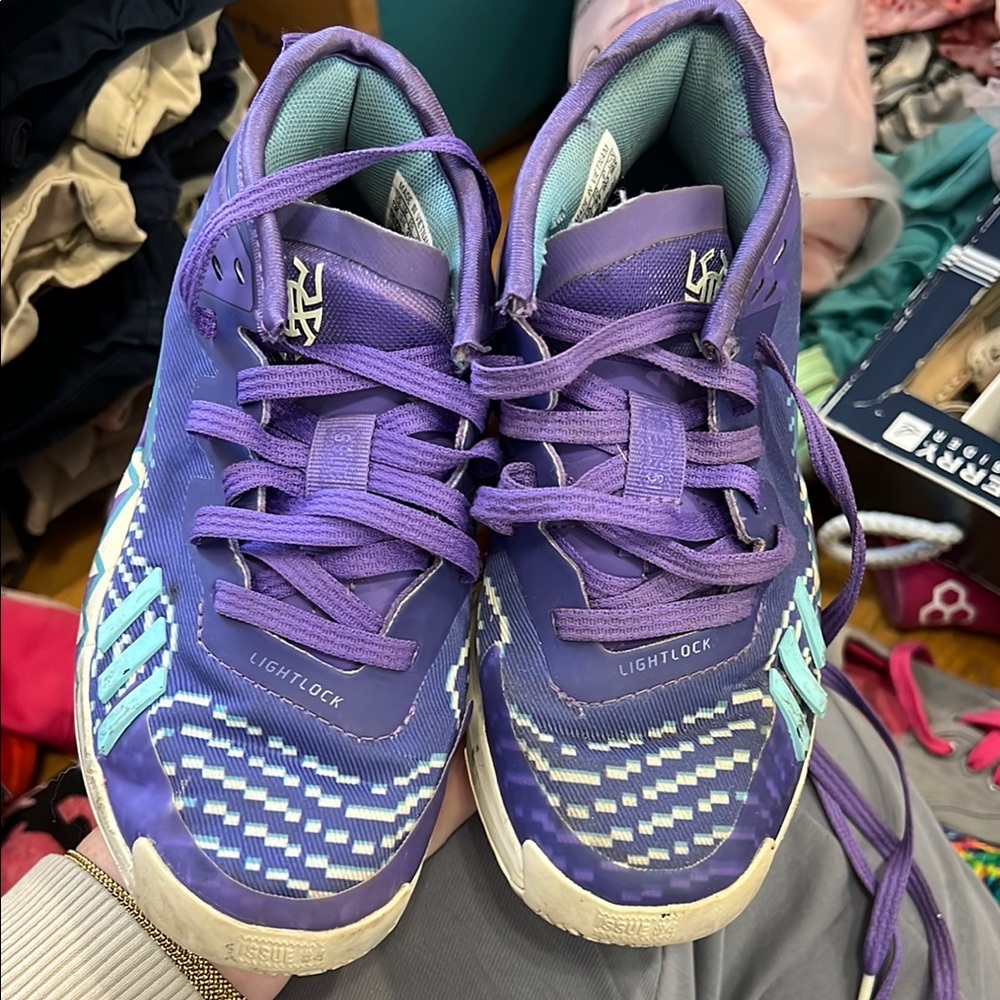 Adidas kids Donovan Mitchell